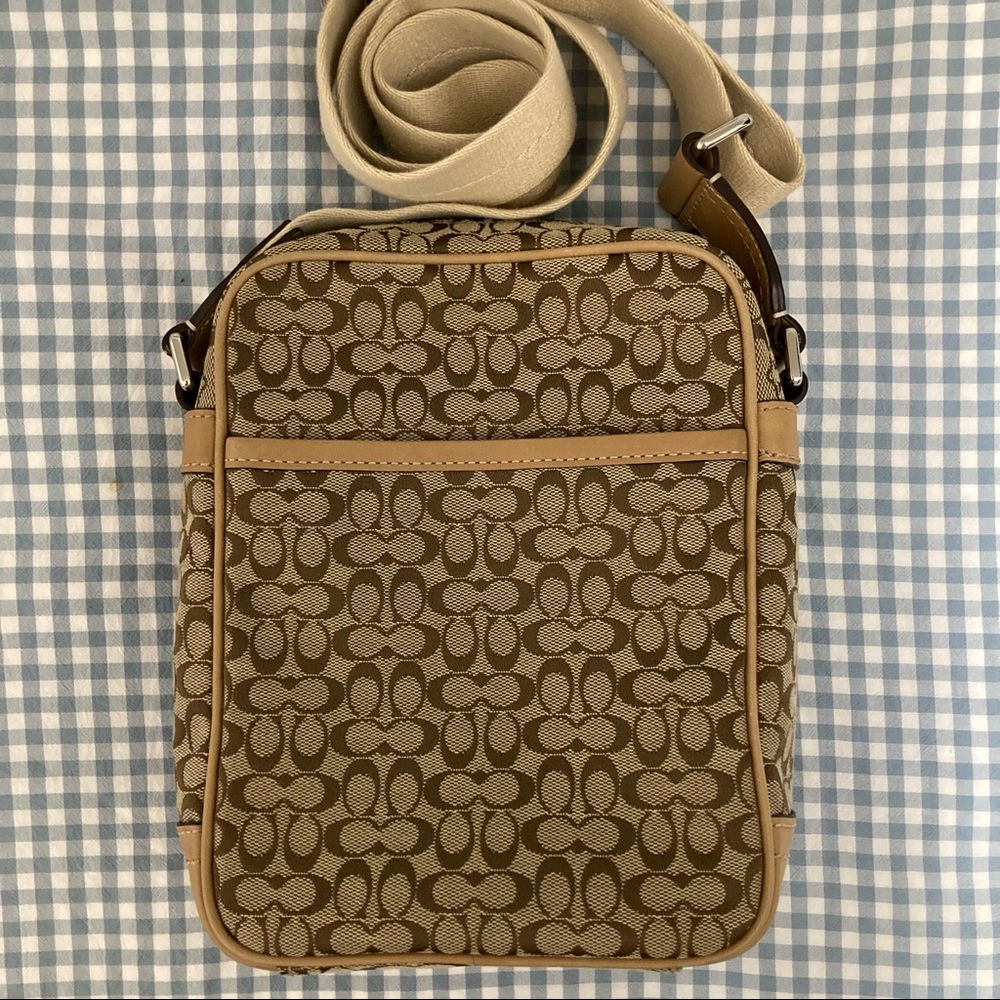 Coach Camera Bag - Picture 3 of 5